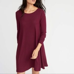 Old Navy shift / swing burgundy dress